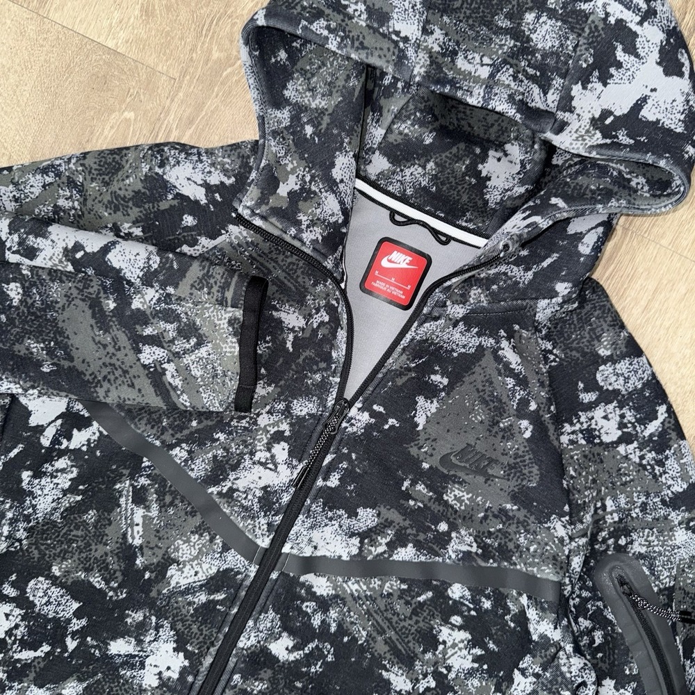 Nike Tech Fleece Full Zip Hoodie Pockets Black Gray Camo Men's Medium HV5055-060